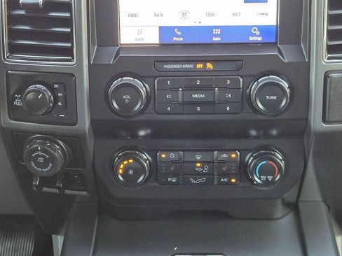 Used 2019 Ford F150 XLT w/ Equipment Group 302A Luxury AWD/4WD image 27