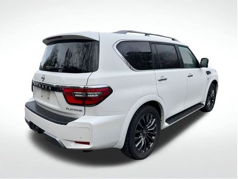 Used 2022 Nissan Armada Platinum w/ Captain's Chairs Package image 9