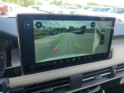 New 2026 Lincoln Corsair Premiere FWD image 28