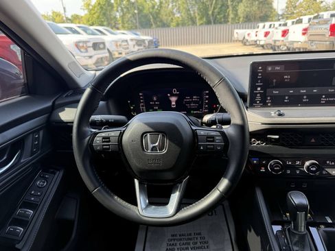 Used 2023 Honda Accord Touring image 22