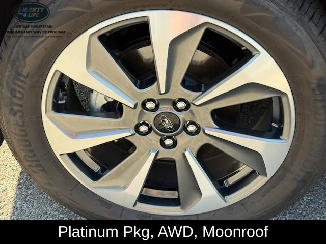 Used 2025 Ford Escape Platinum w/ Premium Technology Package AWD/4WD image 10