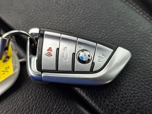 Used 2019 BMW 530e w/ Convenience Package RWD image 32