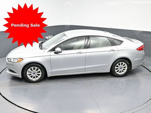 Used 2018 Ford Fusion S image 42