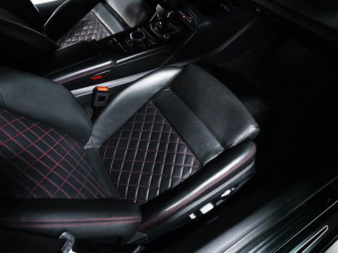 Used 2018 Audi R8 V10 plus AWD/4WD image 28