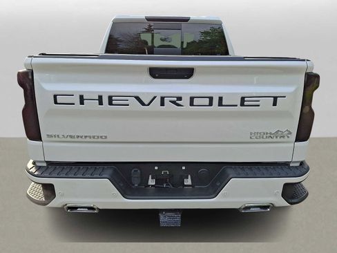 Used 2022 Chevrolet Silverado 1500 High Country AWD/4WD image 5