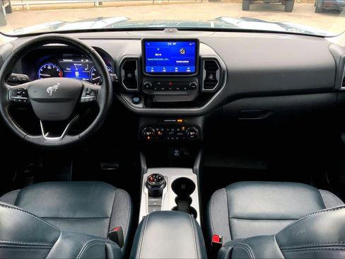 Used 2021 Ford Bronco Sport Outer Banks w/ Outer Banks Package (96D) image 16