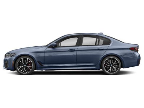 Used 2023 BMW M550i xDrive w/ Dynamic Handling Package image 3