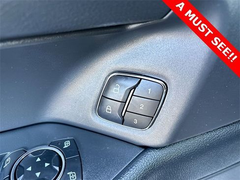 Used 2023 Ford Expedition Max XLT image 24