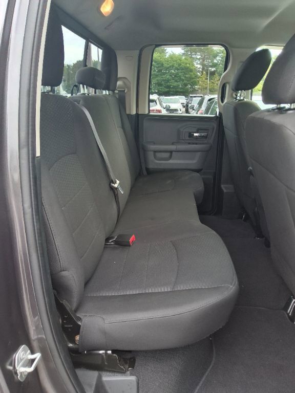Used 2019 RAM 1500 Warlock AWD/4WD image 18