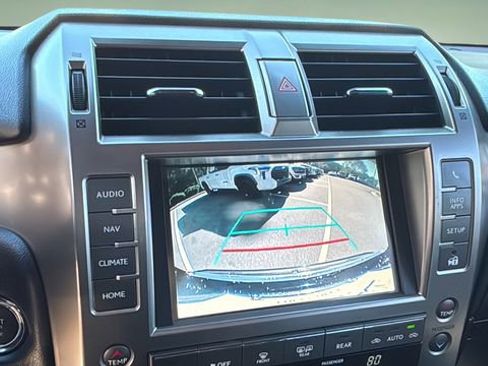 Used 2021 Lexus GX 460 Premium image 27