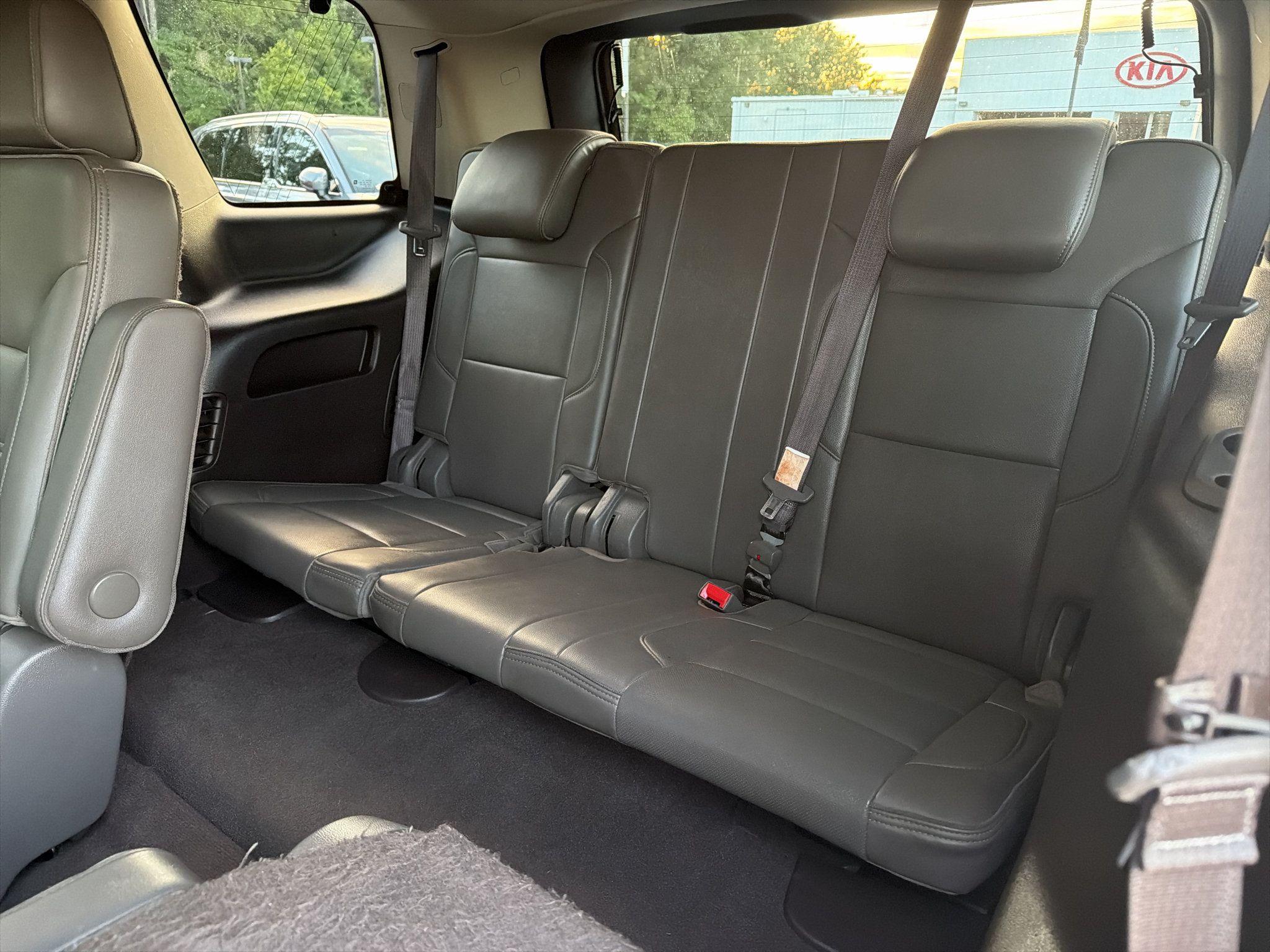 Used 2020 GMC Yukon Denali w/ Denali Ultimate Package AWD/4WD image 25