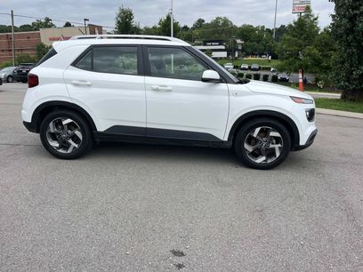 Used 2024 Hyundai Venue SEL