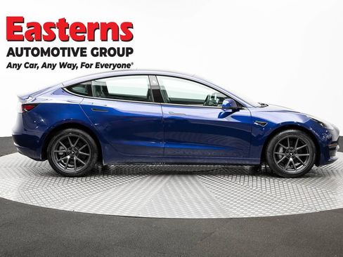 Used 2021 Tesla Model 3 Standard Range Plus RWD image 4