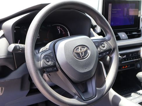 Used 2025 Toyota RAV4 LE FWD image 23