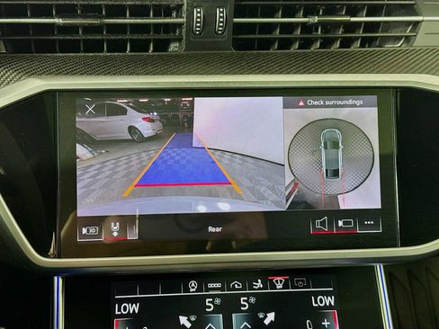 Used 2022 Audi RS 7 4.0T w/ Carbon Optic Package image 16