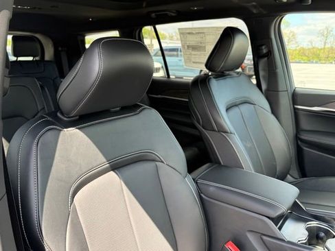 New 2026 Jeep Grand Cherokee L Limited AWD/4WD image 30