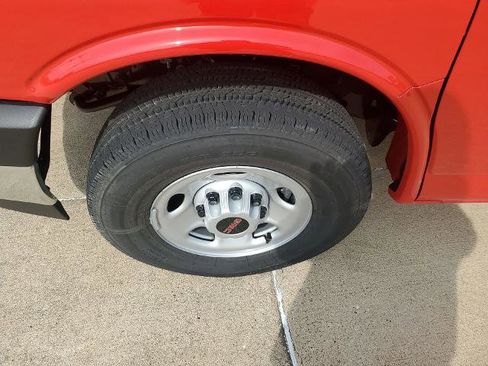 New 2025 GMC Savana 2500 w/ Driver Convenience Package image 35