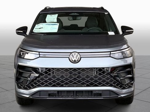 New 2026 Volkswagen Tiguan SE R-Line AWD/4WD image 3