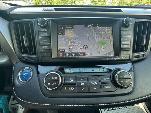 Used 2016 Toyota RAV4 XLE AWD/4WD image 13