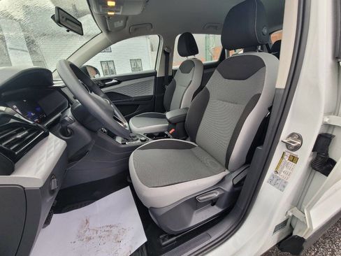 Used 2022 Volkswagen Taos S image 14