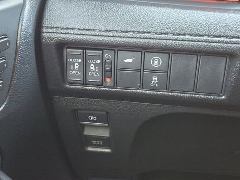 Used 2023 Honda Odyssey Sport image 23