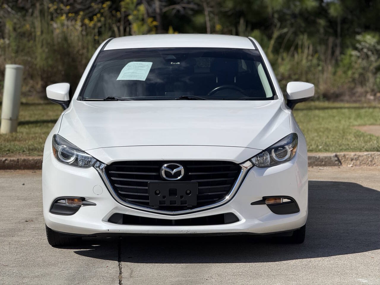 Used 2017 MAZDA MAZDA3 Touring FWD image 4