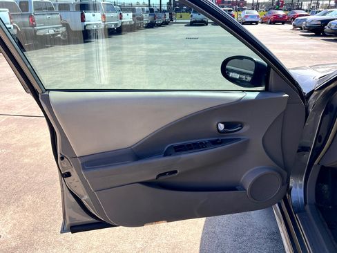 Used 2003 Nissan Altima 3.5 SE image 20