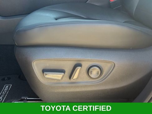 Used 2026 Toyota Highlander XLE AWD/4WD image 9