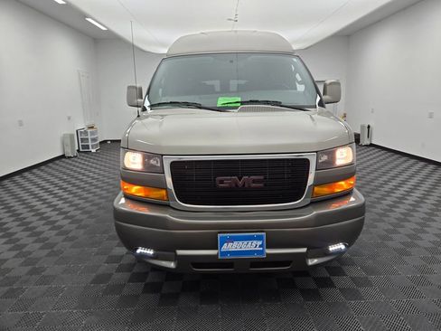 Used 2023 GMC Savana 2500 image 12