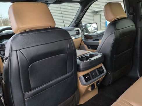 Used 2022 Ford F150 Lariat image 19