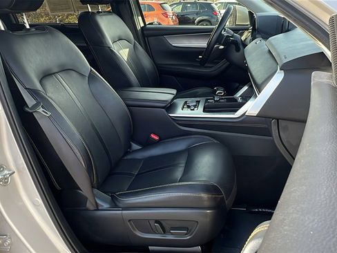 Used 2024 MAZDA CX-90 3.3 Turbo w/ Preferred Package image 11