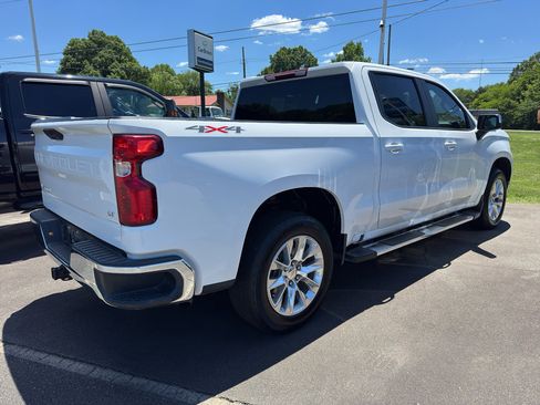 Used 2023 Chevrolet Silverado 1500 LT AWD/4WD image 4