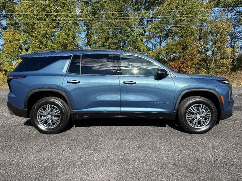 New 2026 Chevrolet Traverse LT w/ Driver Confidence Package image 10