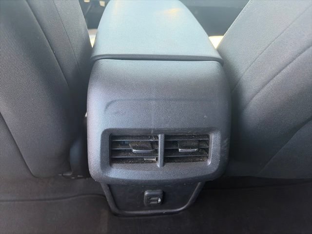 Used 2020 Chevrolet Equinox LS w/ LS Convenience Package FWD image 12
