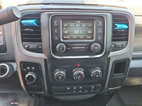 Used 2017 RAM 2500 Tradesman w/ Chrome Appearance Group AWD/4WD image 18