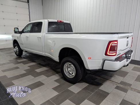Used 2024 RAM 3500 Laramie AWD/4WD image 2