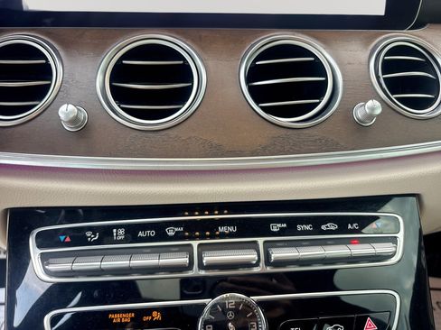 Used 2017 Mercedes-Benz E 43 AMG 4MATIC Sedan image 17