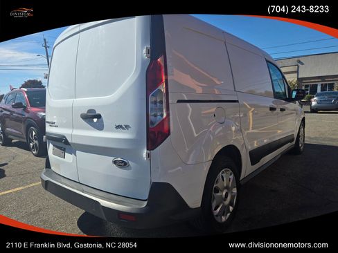 Used 2015 Ford Transit Connect XLT image 4
