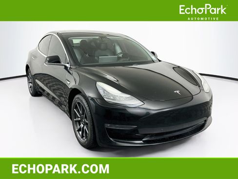Used 2019 Tesla Model 3 Standard Range Plus RWD image 1