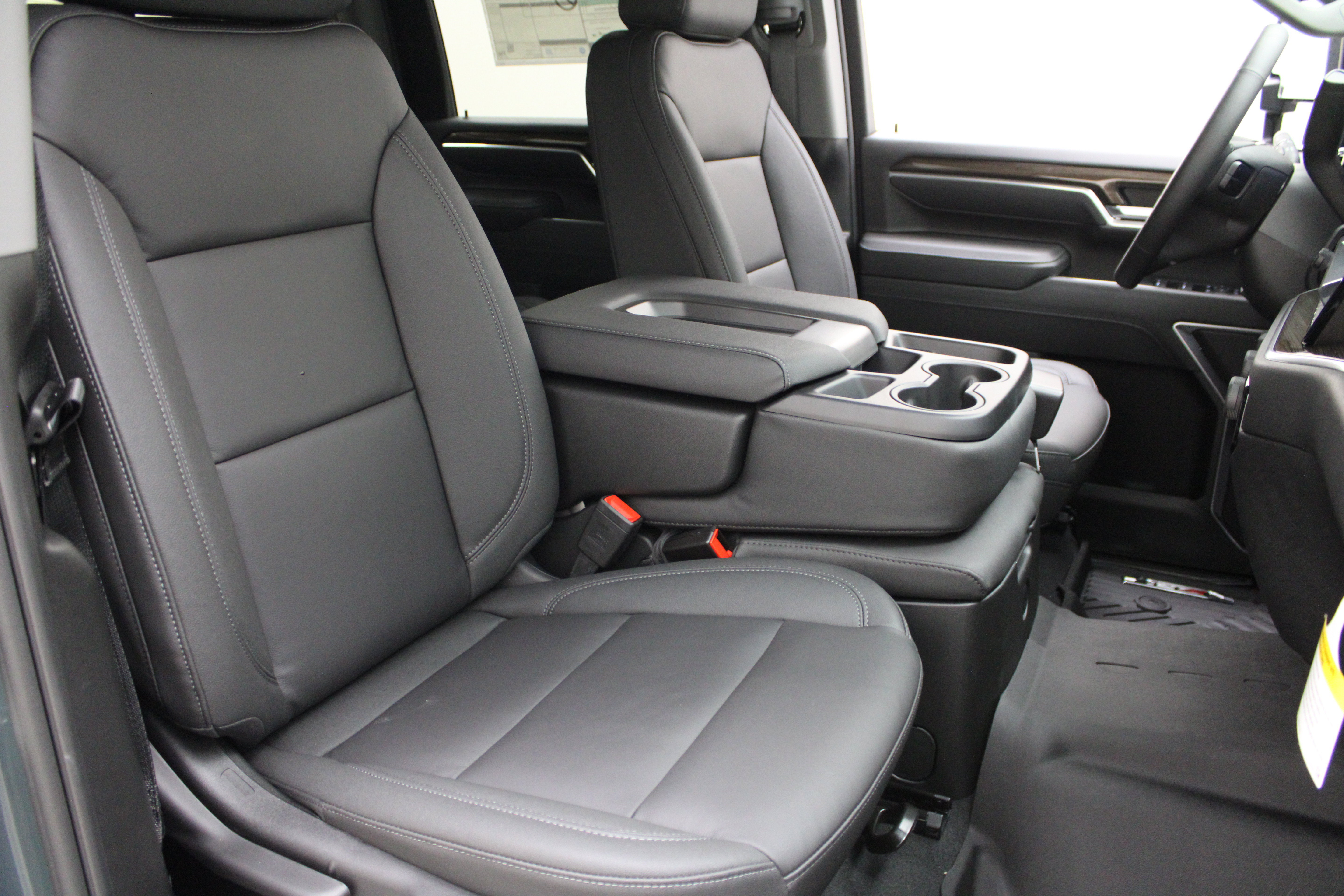 New 2026 Chevrolet Silverado 1500 RST AWD/4WD image 4