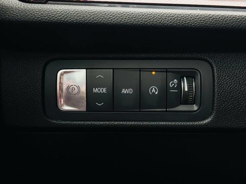 Used 2025 Chevrolet Traverse Z71 w/ Enhanced Driving Package AWD/4WD image 56