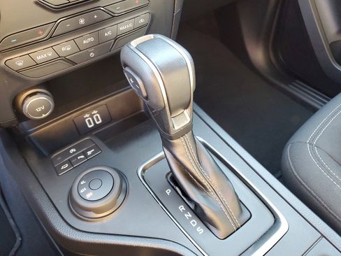 Used 2020 Ford Ranger XLT w/ Equipment Group 301A Mid image 8