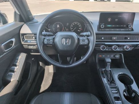 Used 2025 Honda Civic Sport image 19