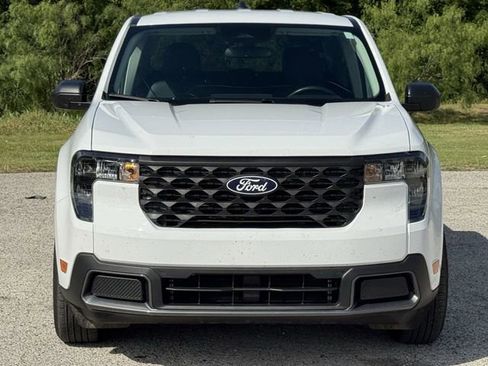 Used 2025 Ford Maverick XLT FWD image 7