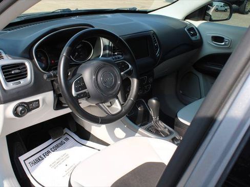 Certified 2020 Jeep Compass Latitude w/ Safety & Security Group FWD image 21