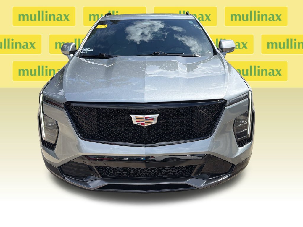 Used 2025 Cadillac XT4 Sport FWD image 14