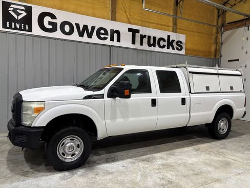 Used 2015 Ford F250 XL w/ Power Equipment Group image 4