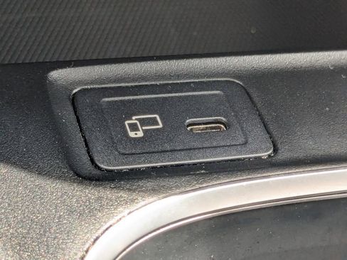 Certified 2022 Mercedes-Benz A 220 w/ AMG Line image 9