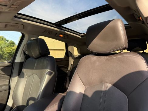 Used 2014 Cadillac SRX Luxury w/ Driver Awareness Package FWD image 11
