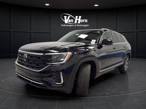 Used 2024 Volkswagen Atlas Cross Sport SEL R-Line AWD/4WD image 3